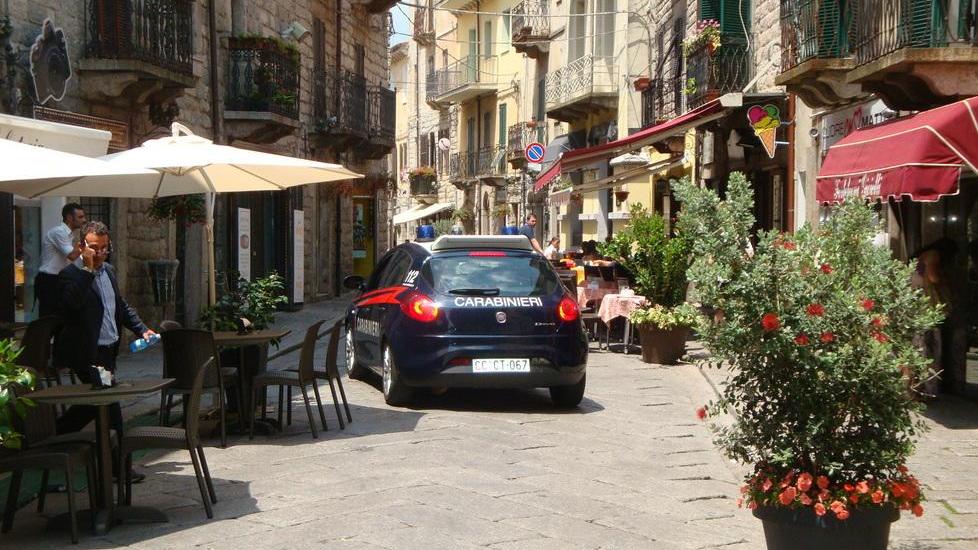 Movida, ecco i divieti per le bevande e la musica