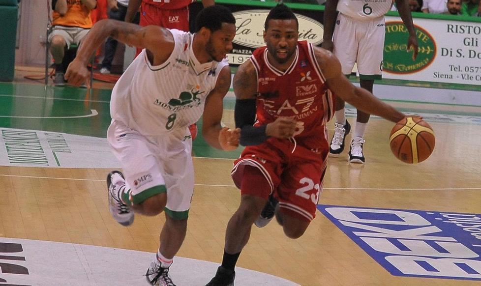 Basket: Milano batte Siena, domani ultimo atto