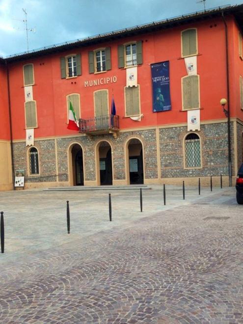 La riqualificata piazza Dante teatro di tre giorni di festa 