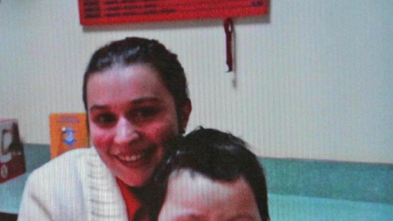 TRAGEDIA DI RUBIERA Martedì il funerale del piccolo Salvatore mentre la mamma lotta ancora per la vita. Ritirata la patente di guida all'investitrice