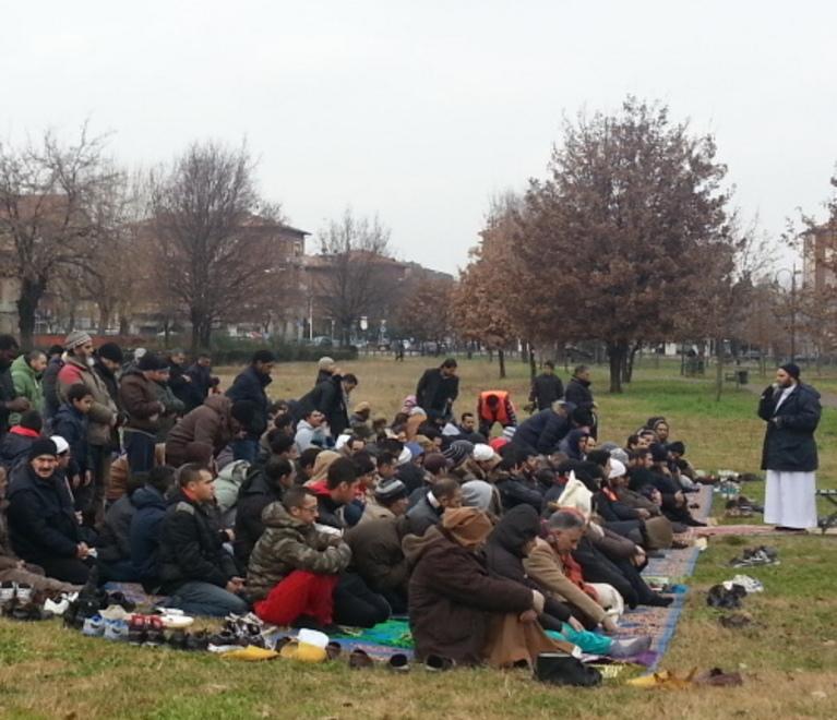 Riapre il centro islamico: preghiera in via Cavour 