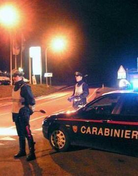 Narcotizzati dai ladri che rubano l’auto e avvelenano il cane 