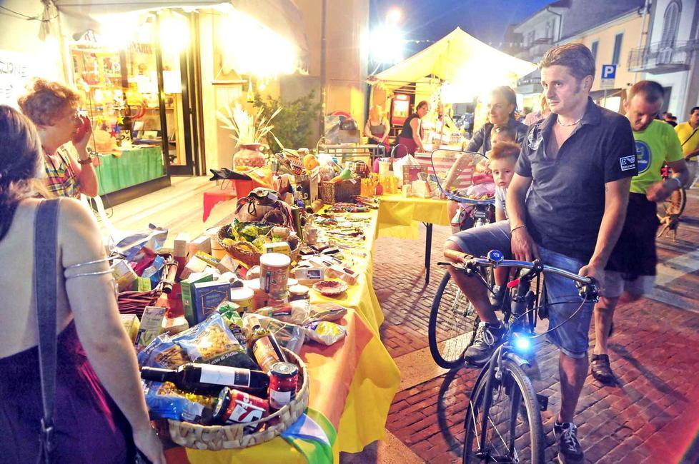 Cena, festa dei cinquantenni e musica nel Giugno Aglianese 