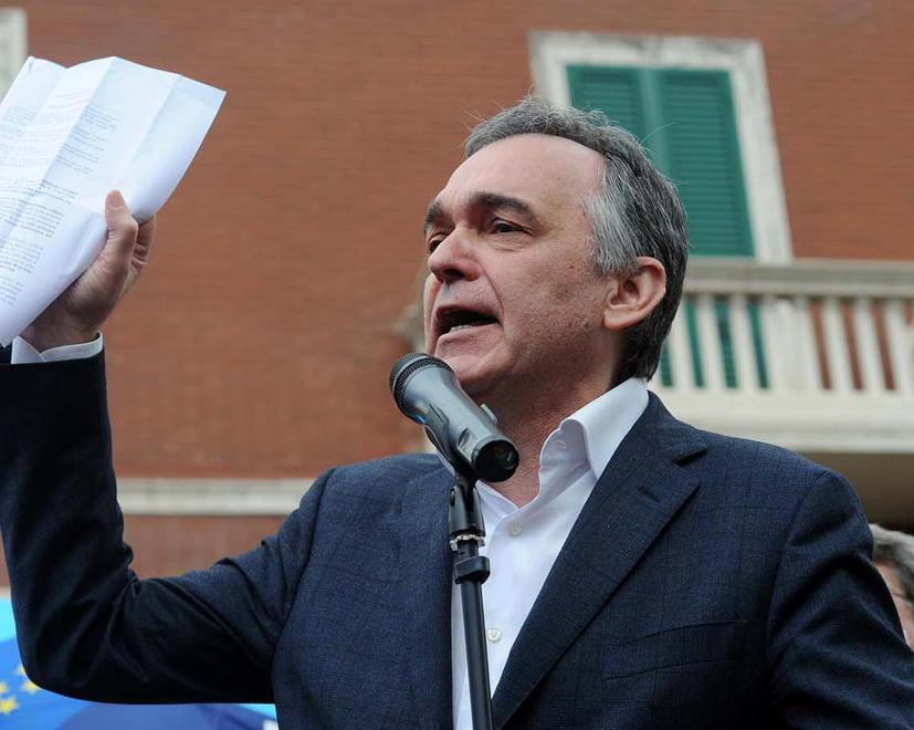Rossi: «Il pronto soccorso di Livorno così non va». E Nogarin... 