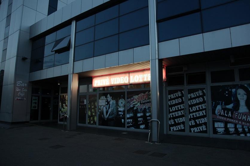 Picchiato e rapinato da tre incappucciati a Nonantola