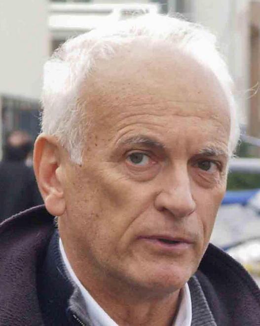 Dirigenti in pensione solo se l’avvocato dice ok