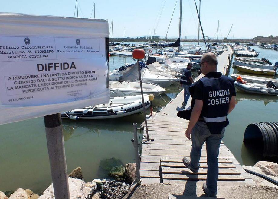 Via i sigilli ai pontili dell’Arci Pesca 