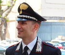 «Pagaci o diffondiamo i video in cui mi molesti» 