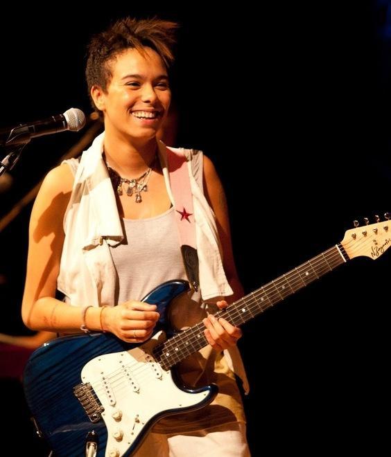 “Salvo” il live di Gadù: 1° luglio al Massimo