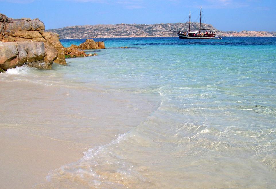 Cala Canniccio, fondali ideali per l’esplorazione subacquea