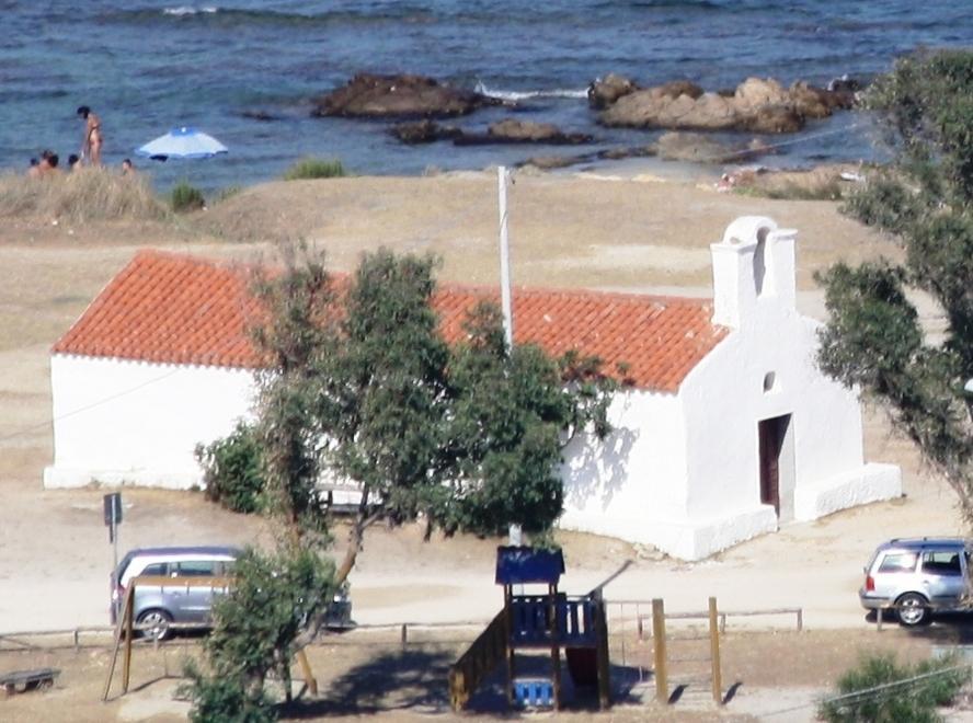 Riti per San Giovanni nella chiesa sul mare