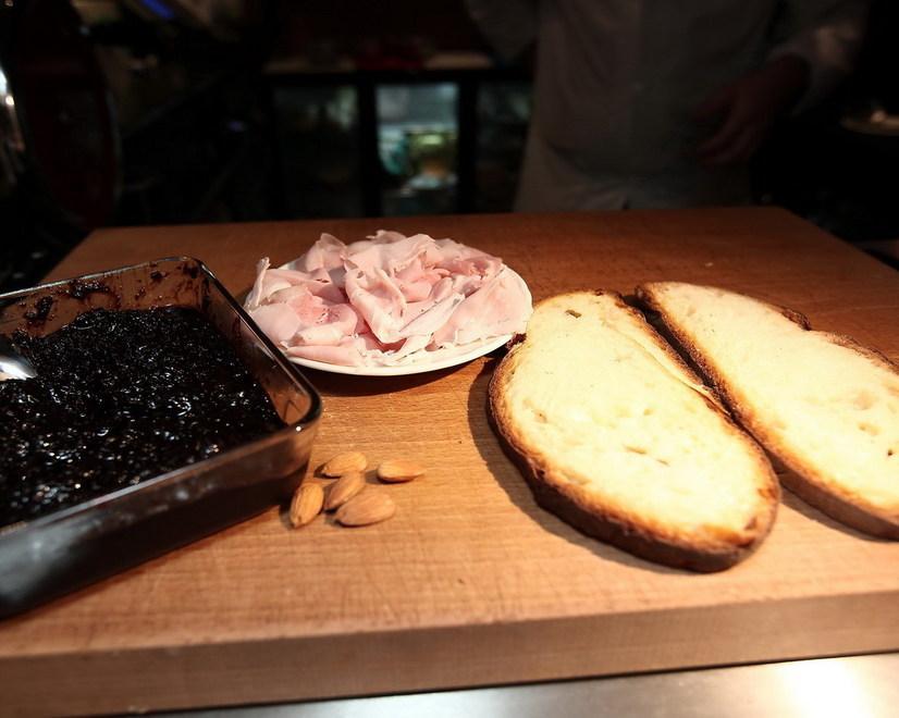 Street Food 2015, la ricetta del numero uno Pane di Altamura e prosciutto cotto al forno