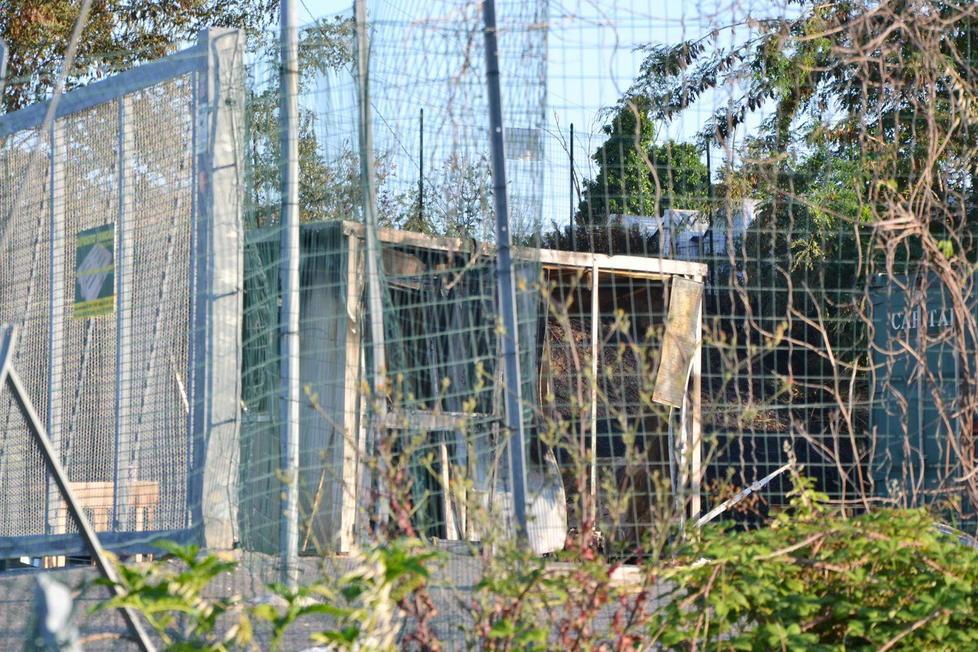 Container a fuoco per un corto circuito 
