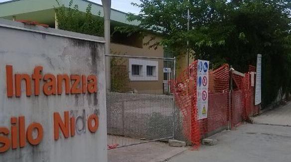 Lavoratori senza stipendio, arrivano i carabinieri 