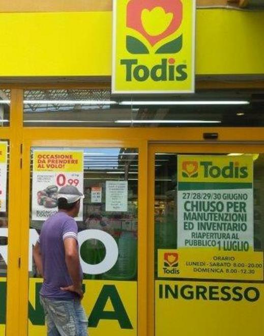 Todis, risveglio choc Sette dipendenti licenziati in tronco 
