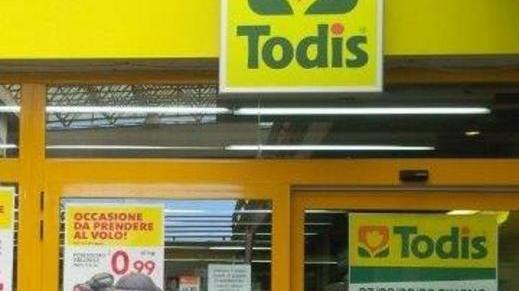 Todis, risveglio choc Sette dipendenti licenziati in tronco