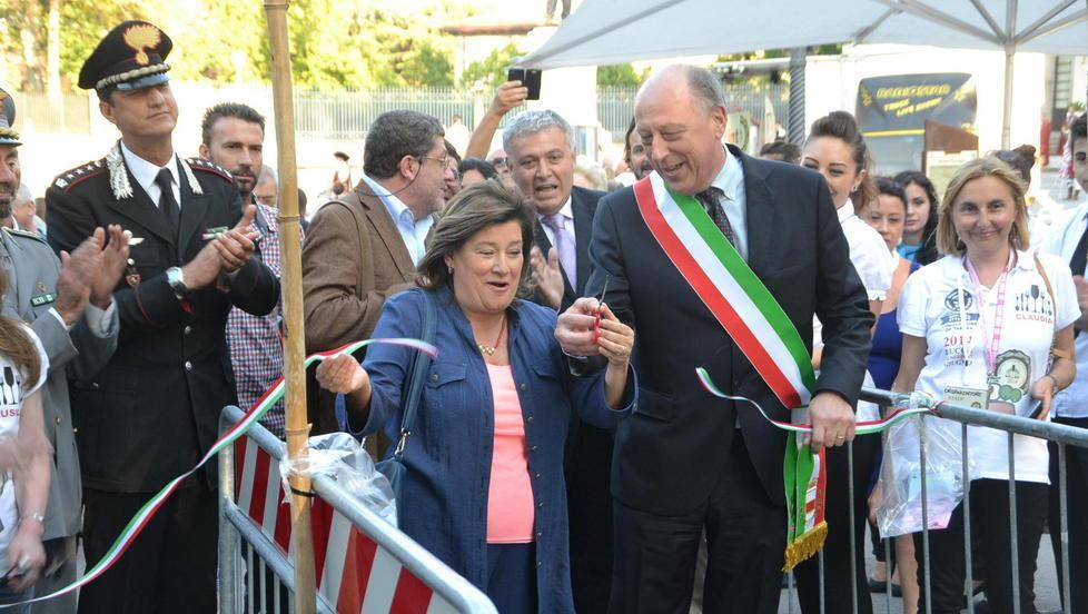 La tavolata più lunga: il record è di Lucca 
