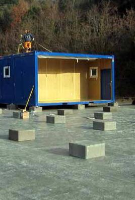 Scuole nei container ma gli alunni aumentano 