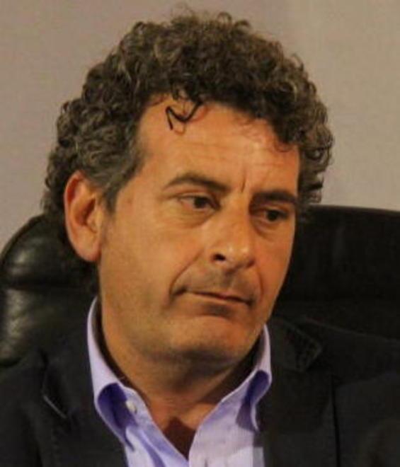 Miasmi e invasione di mosche, il depuratore torna nel mirino 