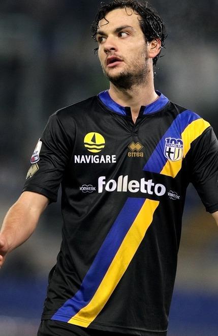 Parolo verso la Lazio oggi arriva il sì, Kakà lascia il Milan 