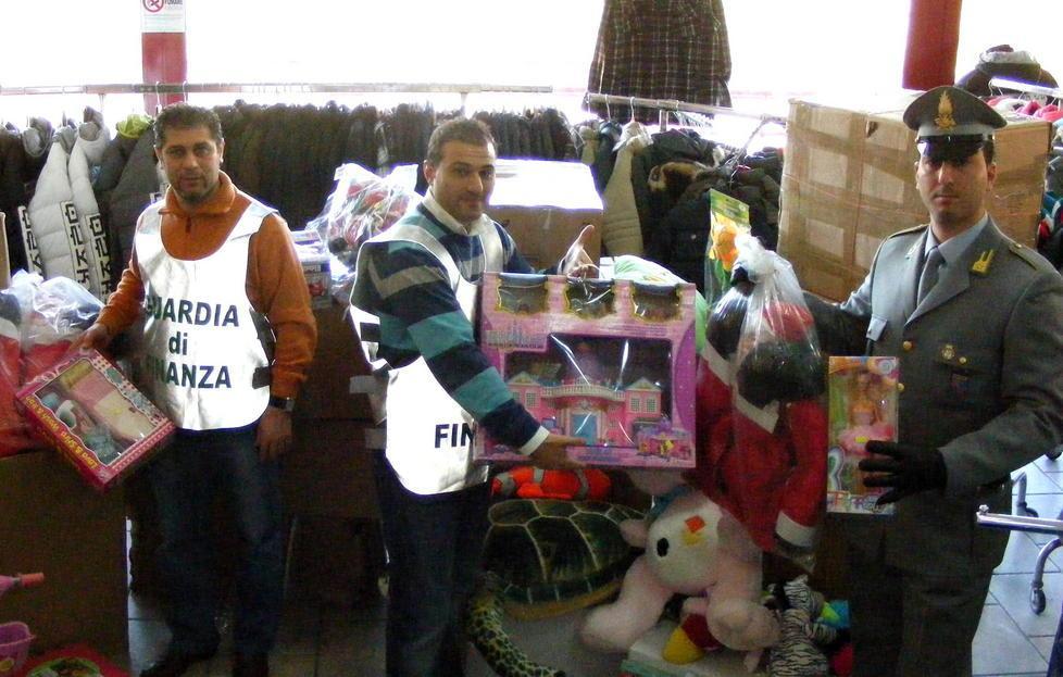 Maxi sequestro di prodotti cinesi 