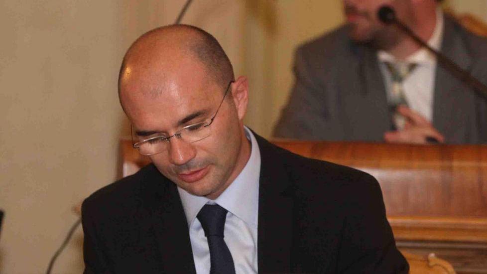 Partecipate, al via la cura “dimagrante”