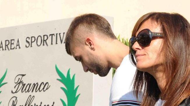 Furto alla stele di Ballerini, la rabbia della famiglia