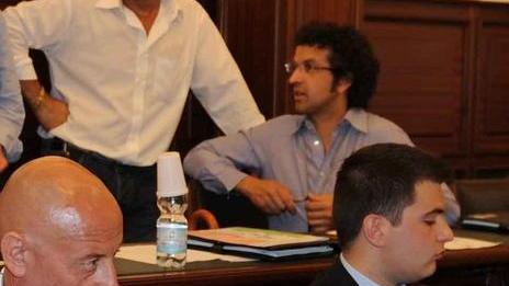 Urbanistica, sindaco alle corde per lo stop al nuovo regolamento