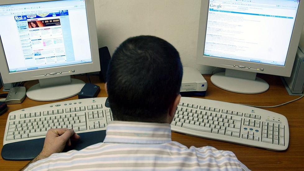 Canone alle aziende, ecco chi deve pagare