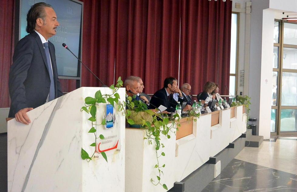 Economia, conquistiamo la maglia nera 