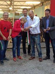 Festa Pd, il taglio del nastro tra onorevoli locali e sindaco