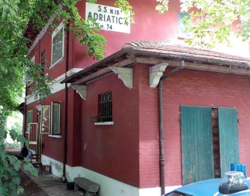 Denunciate nove persone