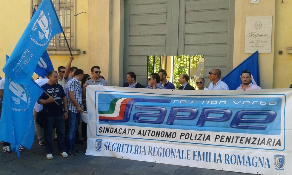 Presidio del Sappe: «Dovremo pagare per lavorare» 