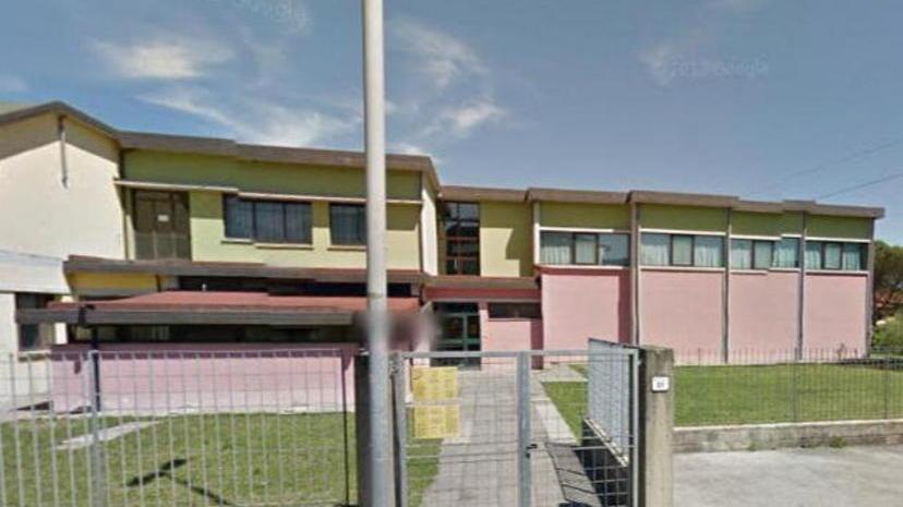 Scuola Cino da Pistoia insicura, trasferite nove classi