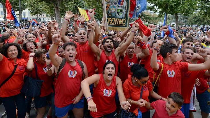 Puppino conquista il Palio 7mila in piazza per i giochi
