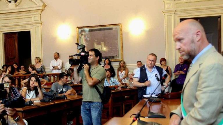 Consiglieri e assessori al debutto in municipio