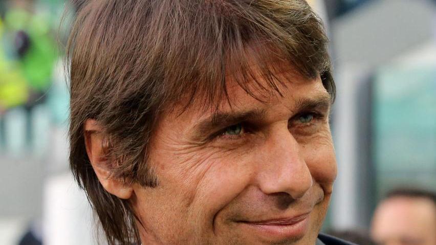 Mezzogiorno di fuoco Al palazzo della Figc è caccia alle poltrone