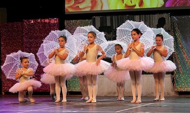 Ecco “La bottega degli artisti” Ottanta ballerine sul palco 