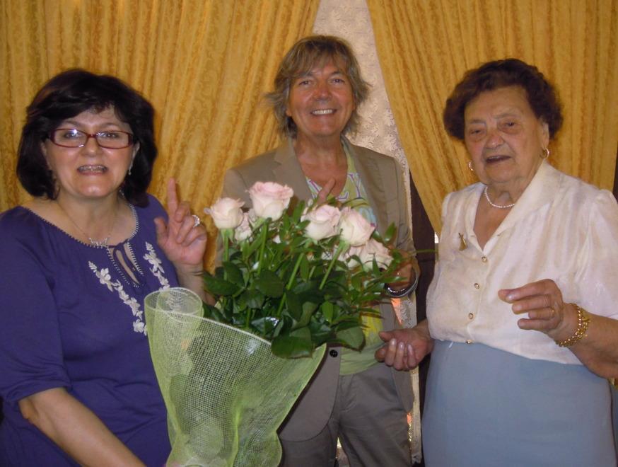 Nonna Nandina, 100 anni tra foto e ricordi