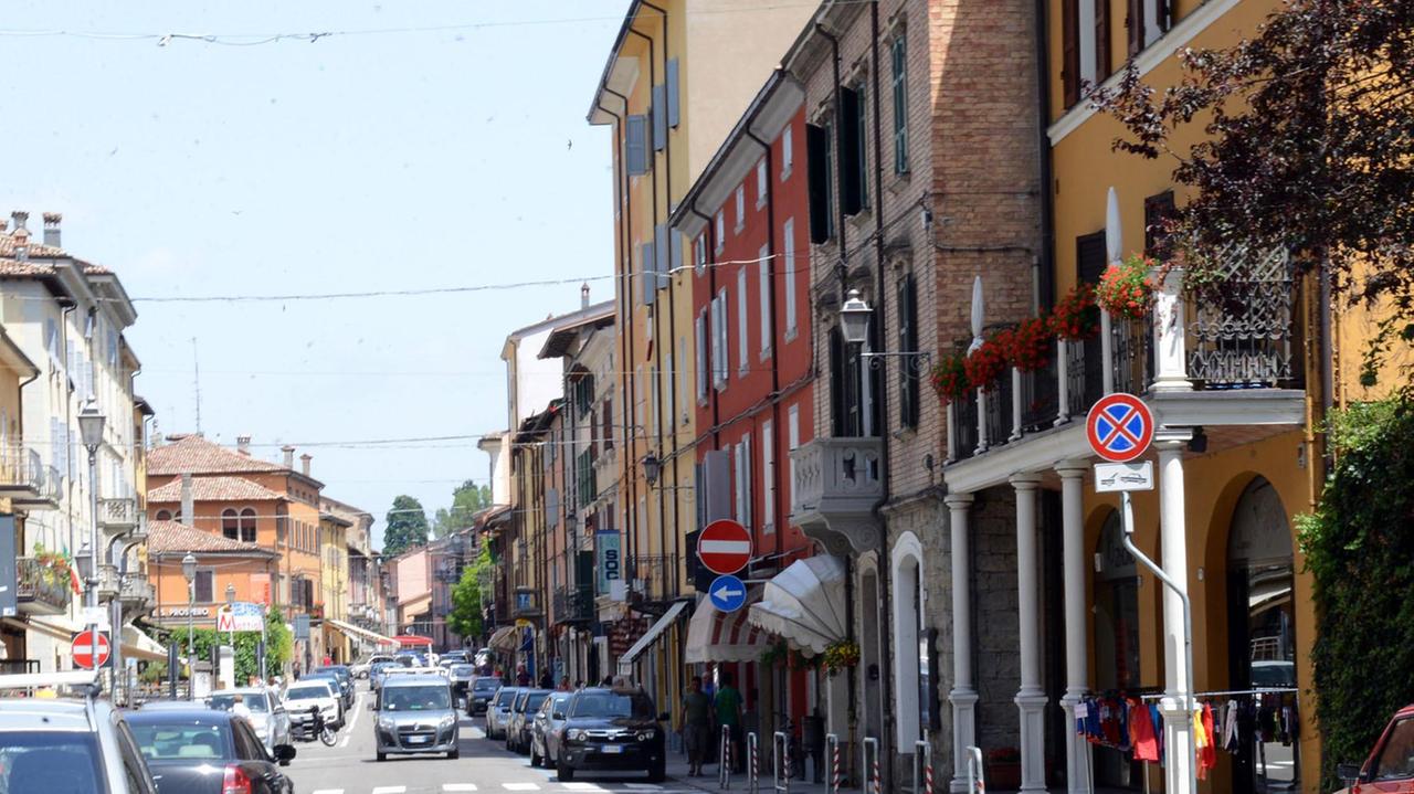 Il centro di Pavullo: i commercianti lamentano crisi nelle vendite