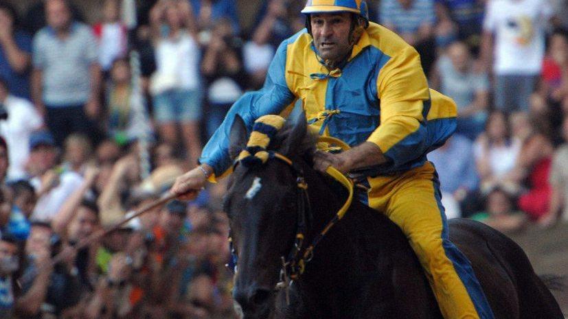 Il Palio di Siena e un cavallo (pistoiese) troppo forte per correre