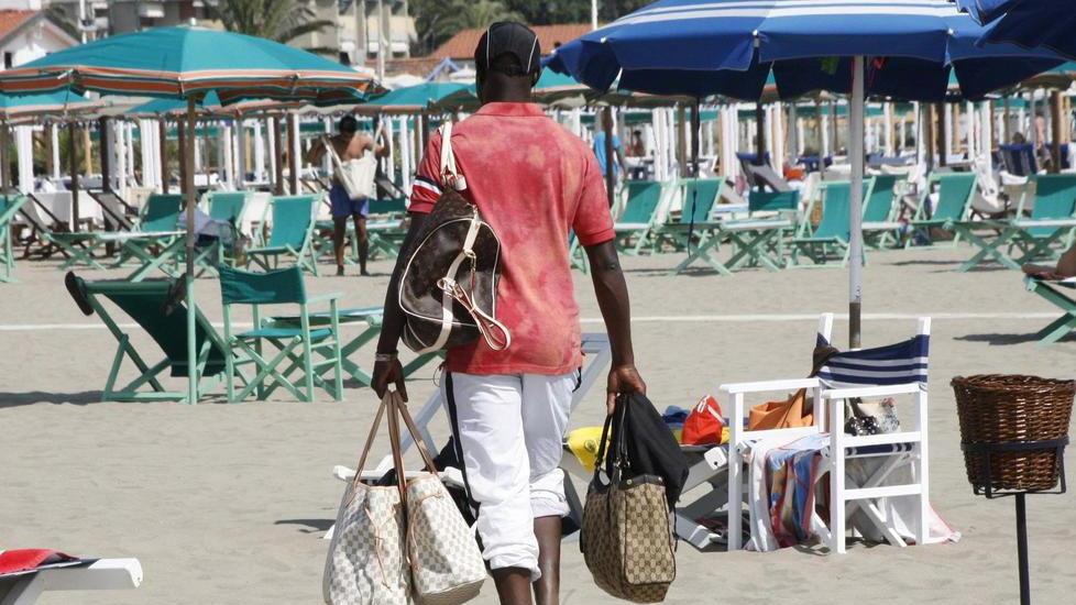 Compra merce contraffatta: maxi-multa
