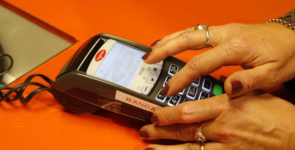 «Pagamenti col bancomat? Ci rimettiamo soltanto» 