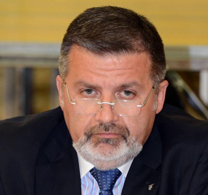 Primo consiglio, minoranze in lite 