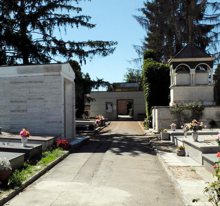 Tornano a colpire i ladri dei cimiteri rubate due canaline