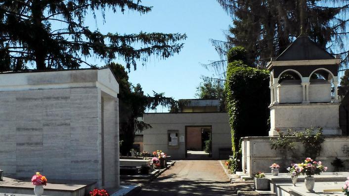 Tornano a colpire i ladri dei cimiteri rubate due canaline