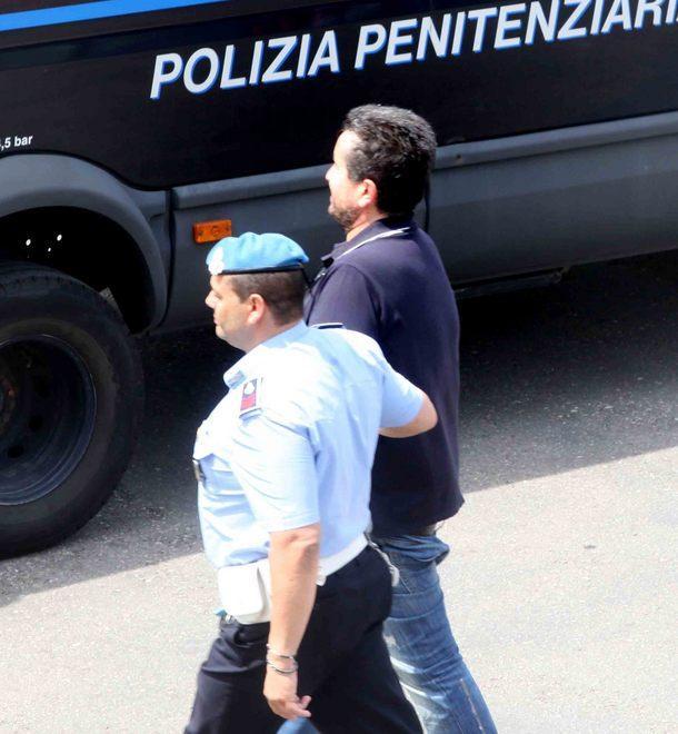 Maxi frode, Costi rimane dentro 