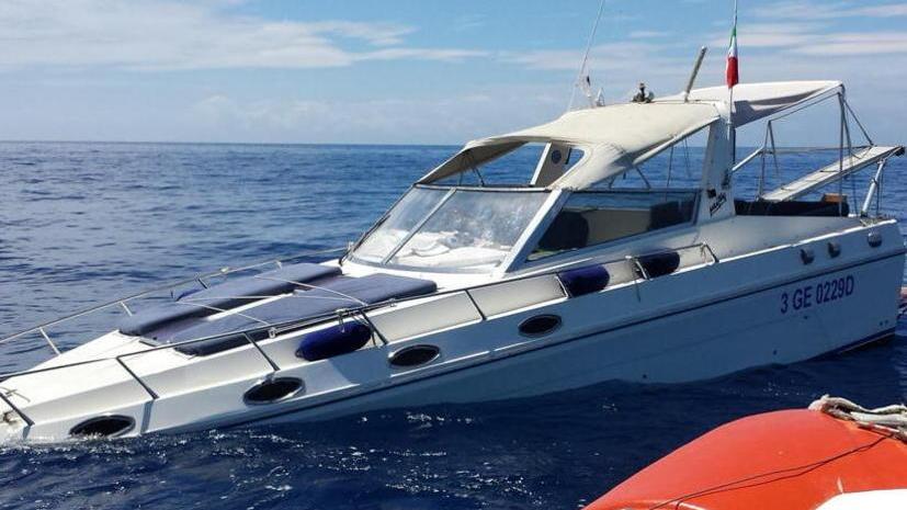 Yacht di 10 metri affonda al largo della costa di Montecristo
