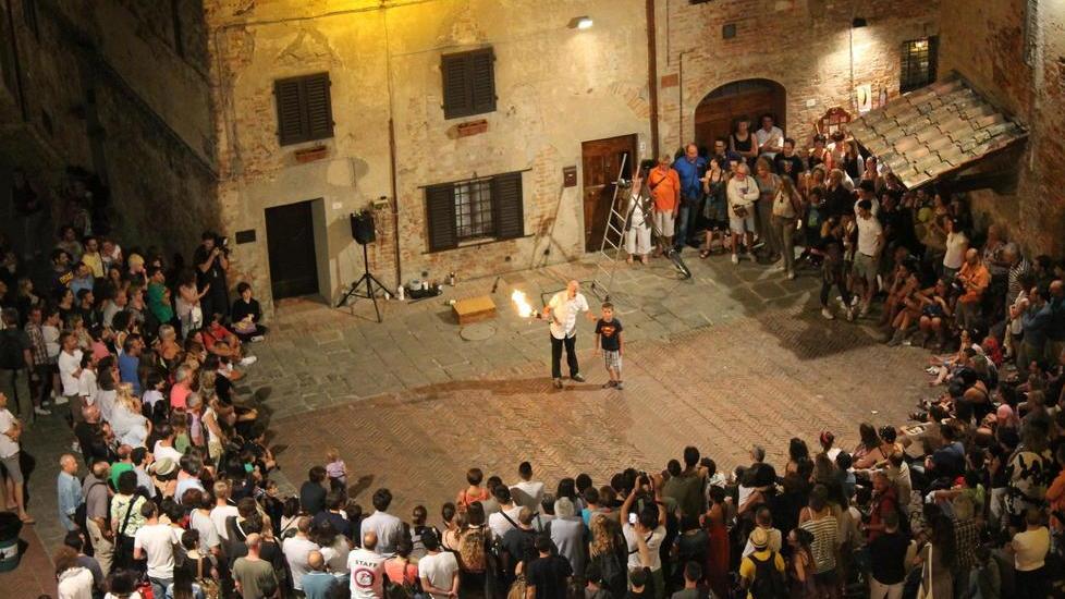 Prezzi inviariati per entrare nel fantastico mondo di Mercantia