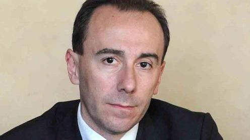 Raccolta firme dei consiglieri «Giornali in tutte le edicole»